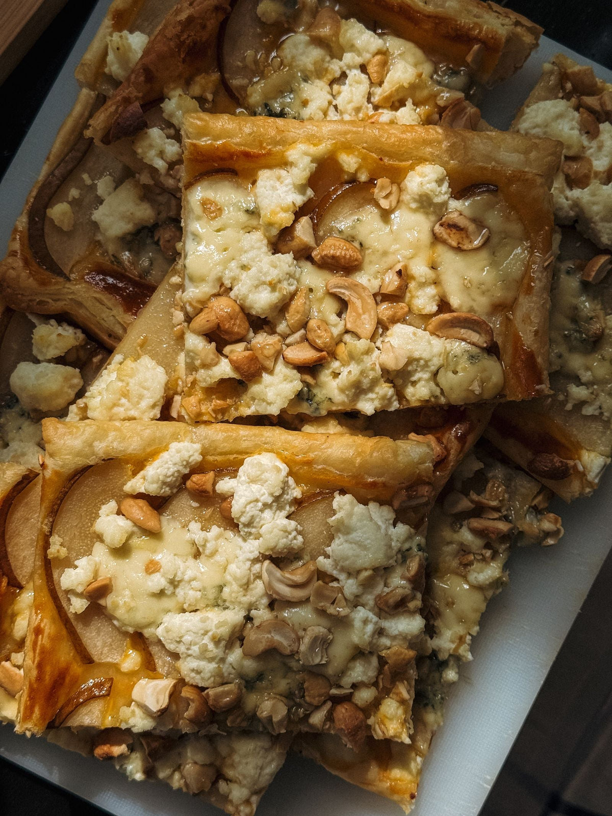 Birnen-Ziegenkäse-Flammkuchen