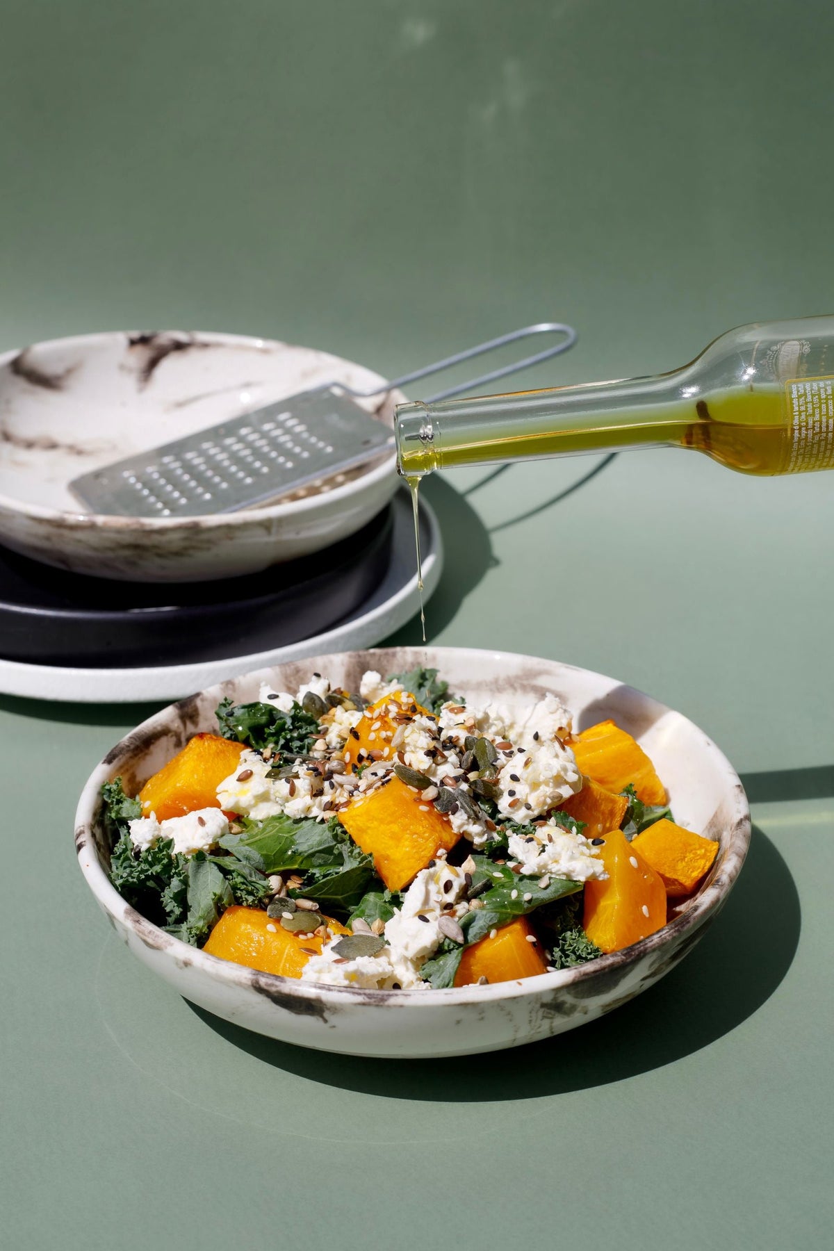 Ofenkürbis mit Feta und Kräuterjoghurt